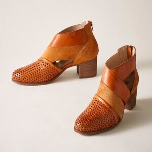 Sundance X Casta Women's Margreta Cut-Out Suede-Leather Boots - 11